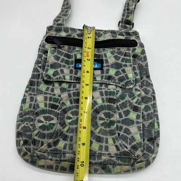 Kavu Gray Green Print Crossbody Bag MCB6736R - Picture 10 of 13